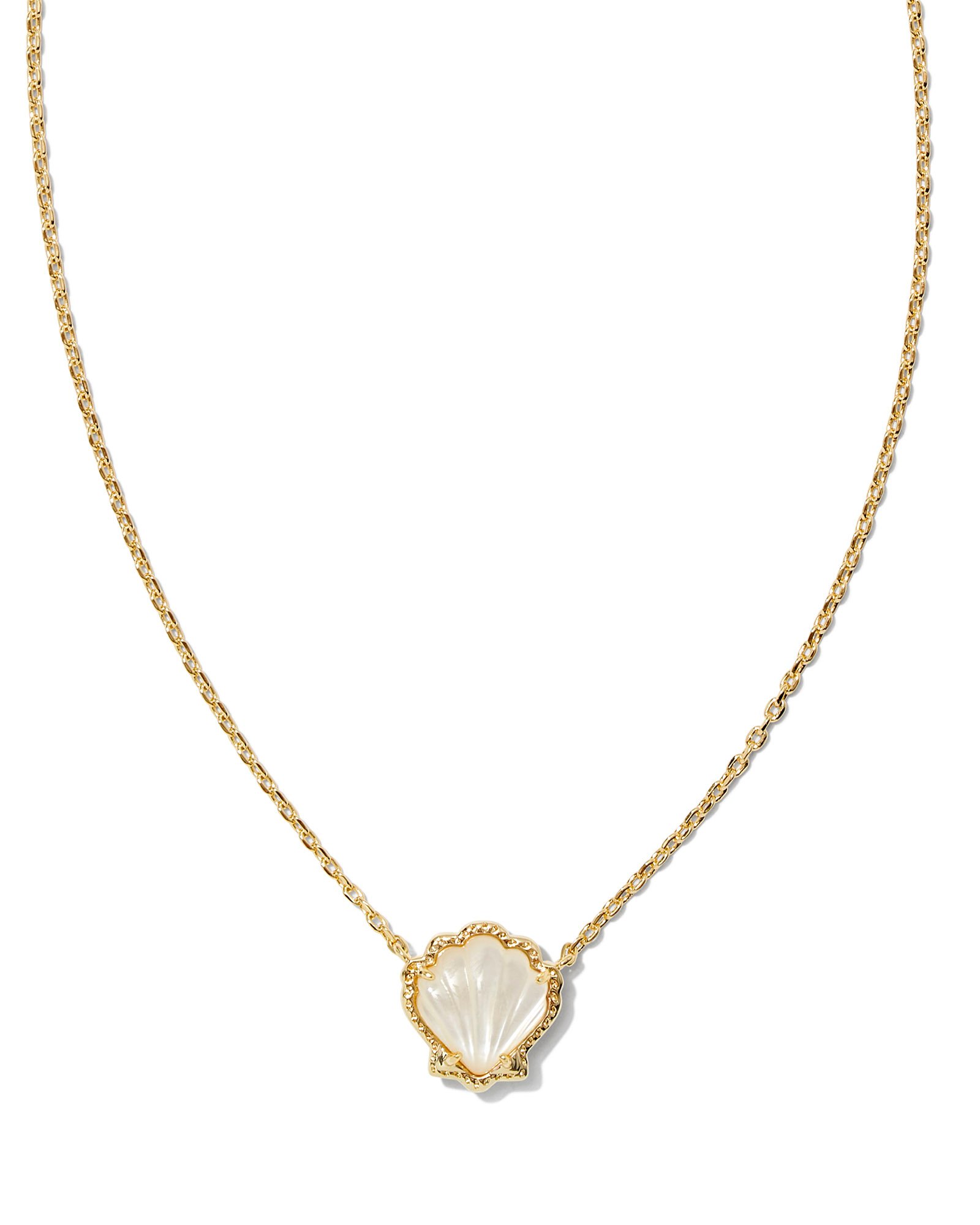 Kendra deals Scott necklace